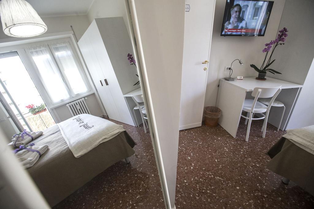 Hotel A Casa Di Benny Rzym Zewnętrze zdjęcie