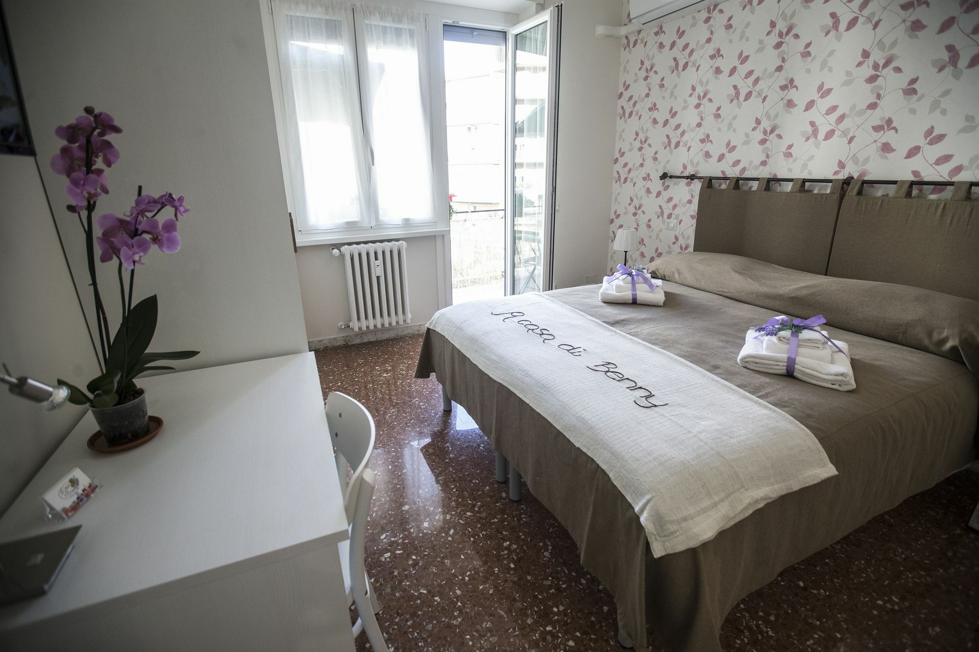 Hotel A Casa Di Benny Rzym Zewnętrze zdjęcie